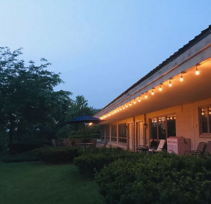 Sherwood On the Hill Golf & Motel - Web Listing (newer photo)